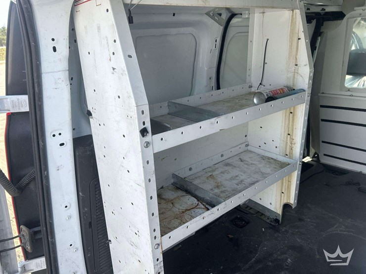 2016-ford-transit-connect-image-32