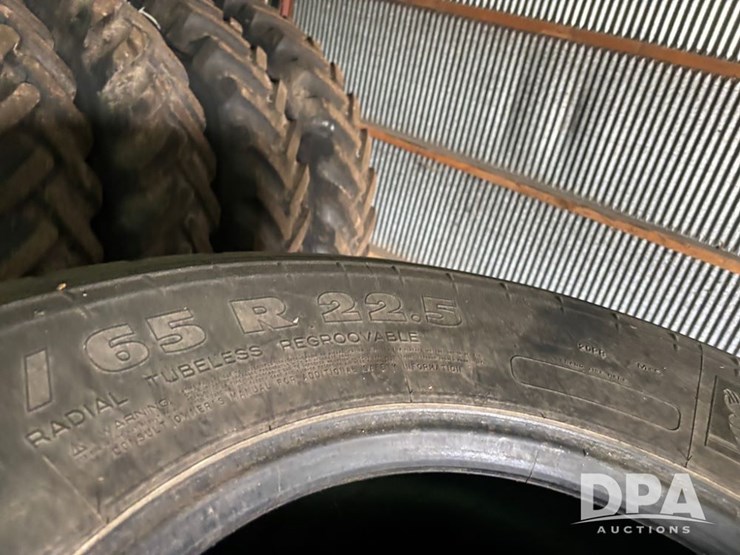 truck-tires-(dr12573)-image-11