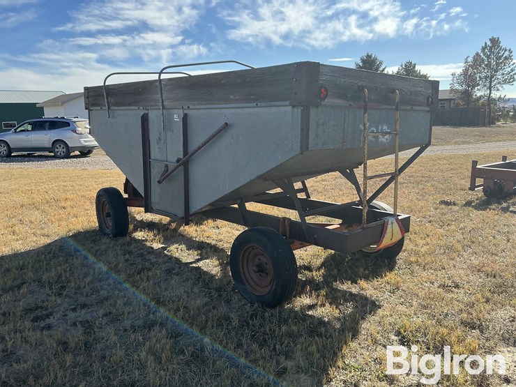 new-holland-180-image-7