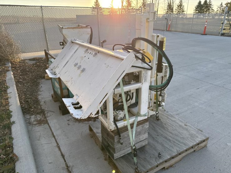 #4296-•-post-pounder-attachment-image-5