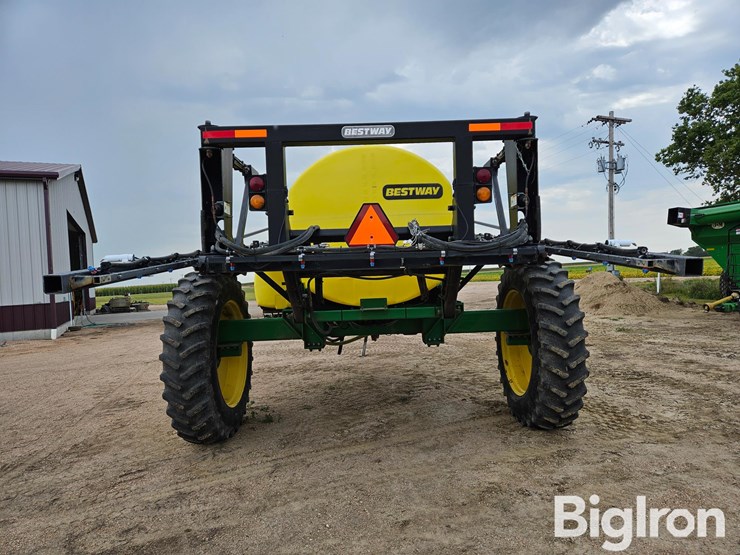 bestway-1,850-gal-100'-boom-pull-type-sprayer-image-6