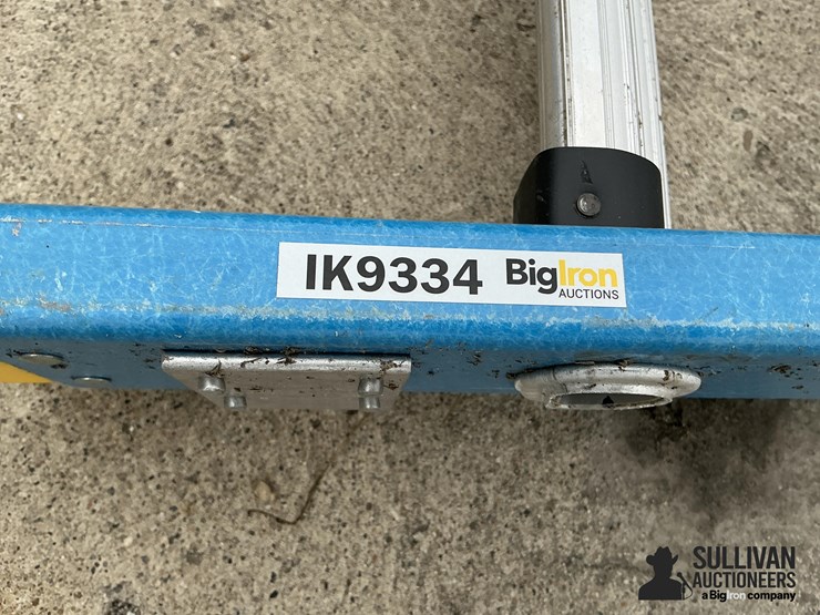 werner-24’-extension-ladder-image-15