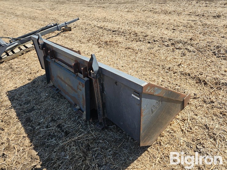 8'-loader-bucket-w/-skid-steer-mounting-plate-or-westendorf-loader-mounts-image-5