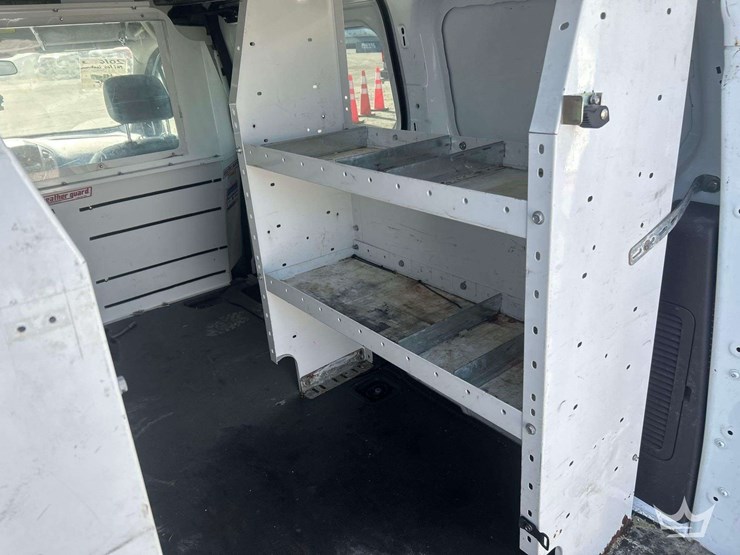 2016-ford-transit-connect-image-33