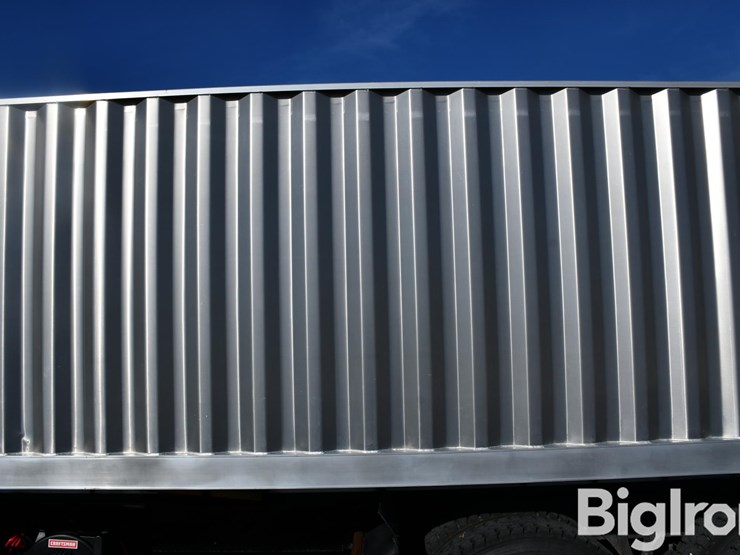 2006-international-8600-image-17