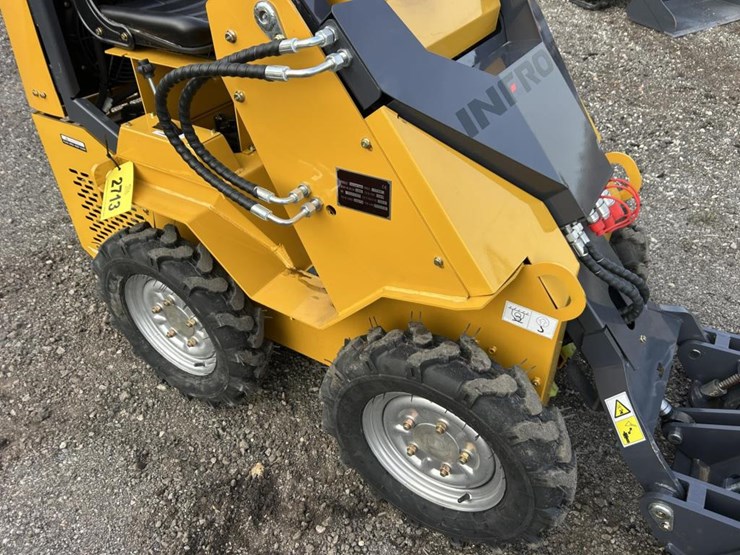 #2713-•-2025-infront-yf400-mini-skid-steer-image-12