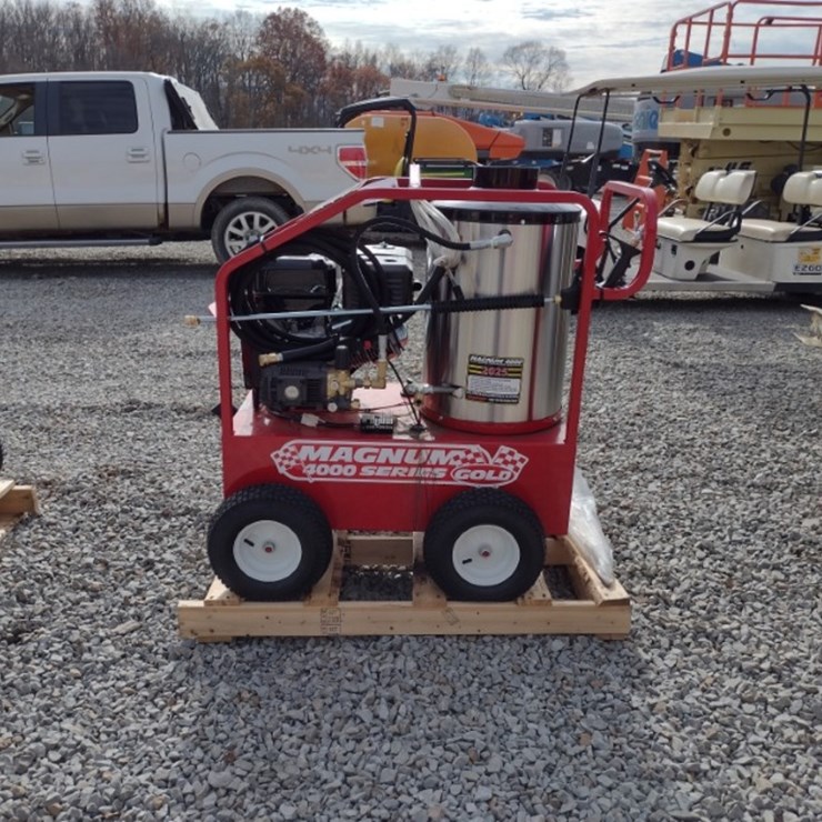 Magnum Gold Pressure Washer (QEA 5580)