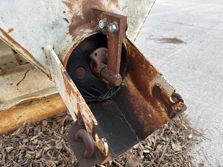 #4294-•-68“-hydraulic-skid-steer-mixer-attachment-image-13