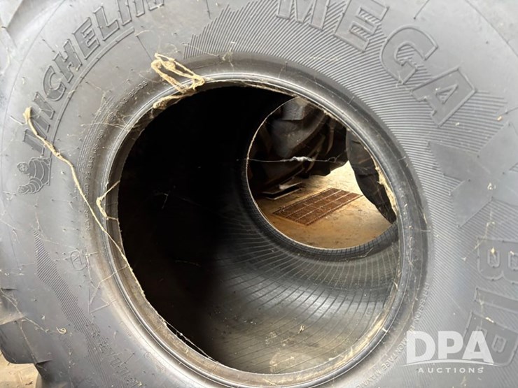 new-floater-tires-(dr12577)-image-9