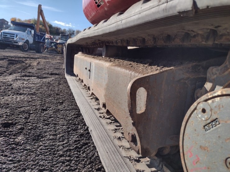 18-takeuchi-tb260cra-excavator-(qea-4048)-image-29