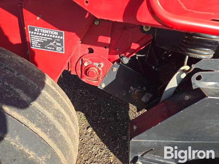 2005-case-ih-rbx562-image-13
