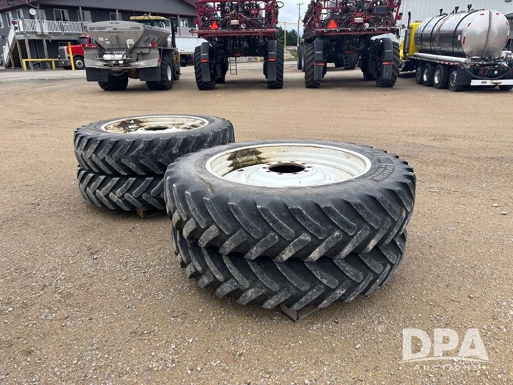 row-crop-tires-(dr12556)-image-1