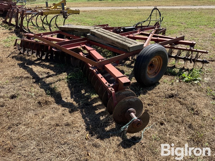 international-370-image-5