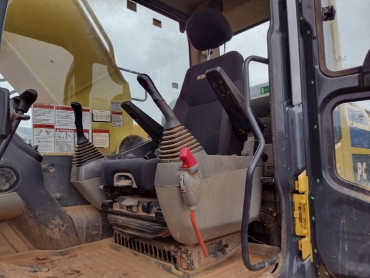 komatsu-pc240-lc-11-image-13