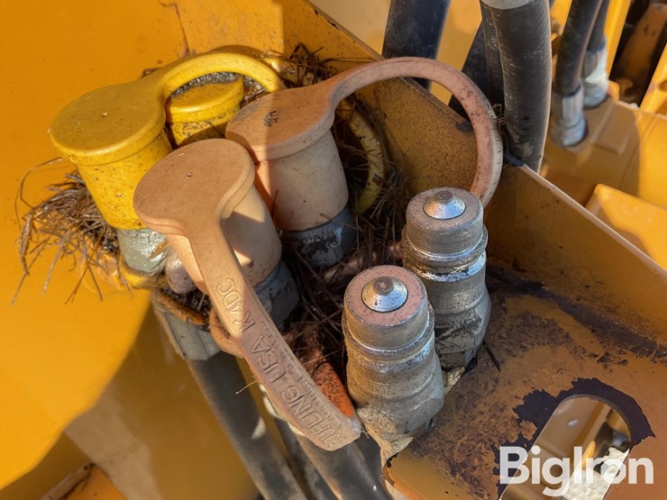 2021-haybuster-2660-image-10