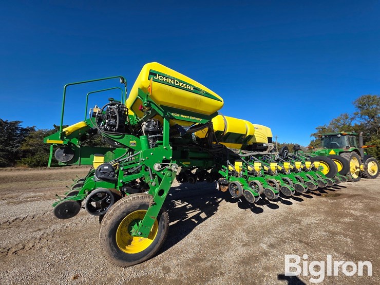 2013-john-deere-1770nt-ccs-image-5