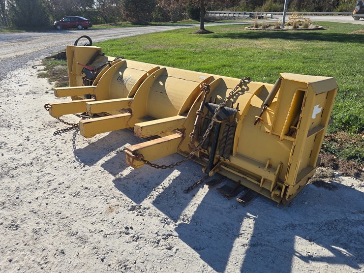 #22386-•-hla-4500-snow-pusher-image-5