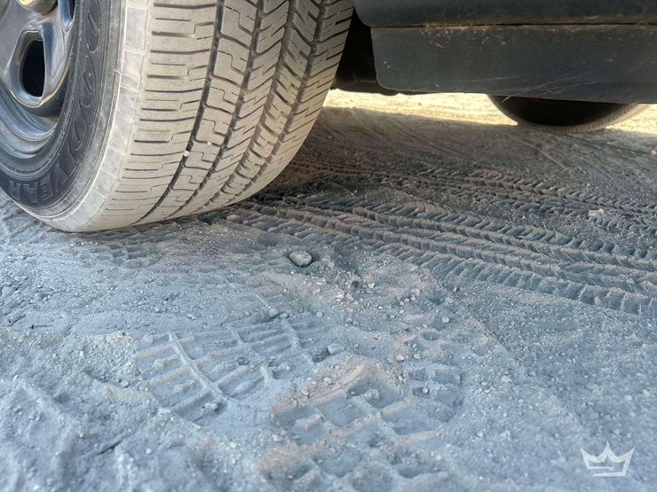 2017-ford-explorer-image-32