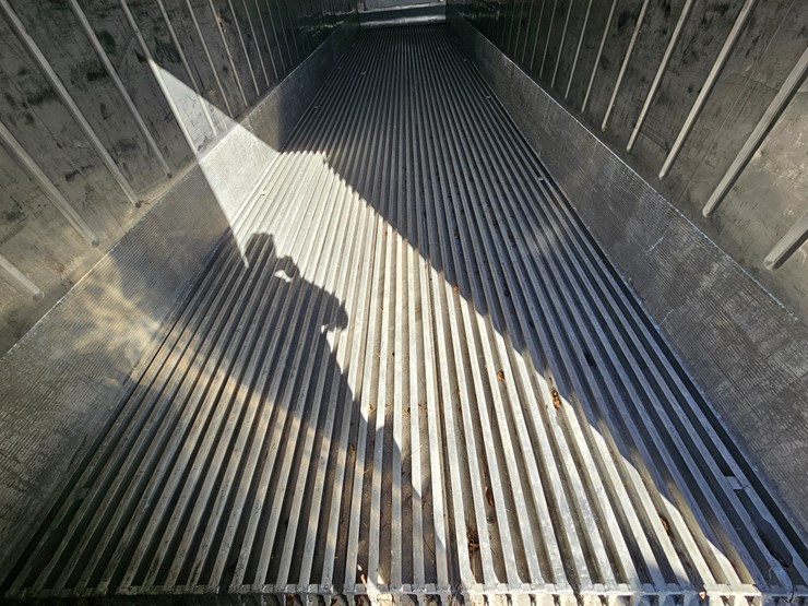 #22767-•-40'-refrigerated-container-image-11