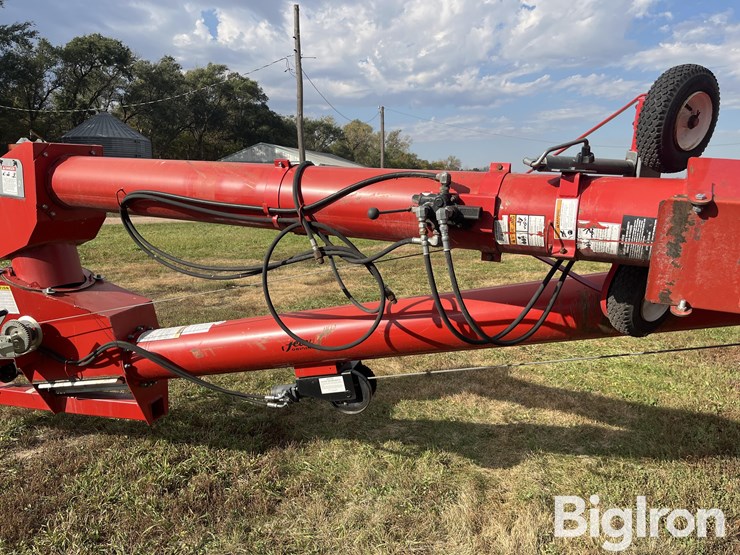 feterl-1072-auger-w/-swing-hopper-image-14