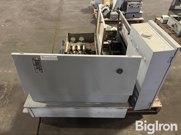 square-d-pump-panels-image-4