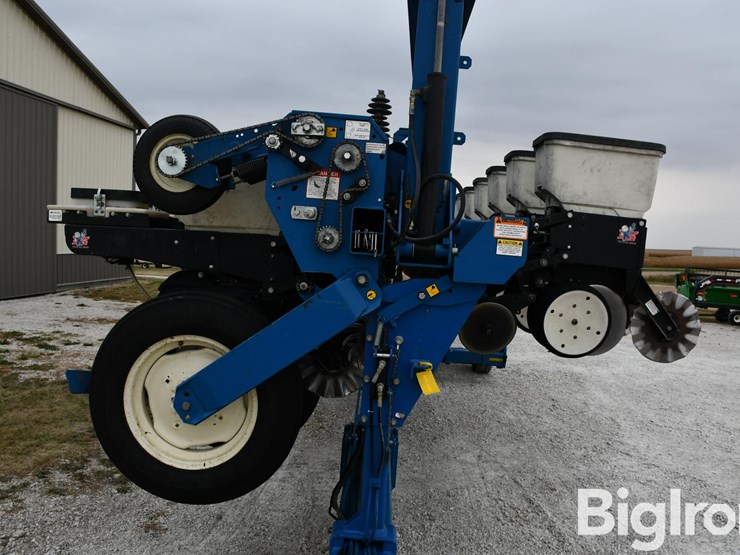 2005-kinze-3600-image-13