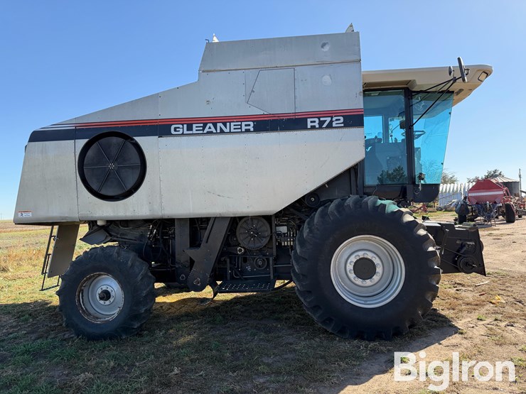 1998-gleaner-r72-image-4