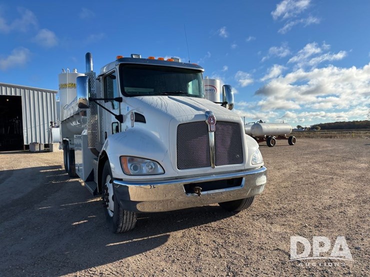 2013-unit-70-image-22