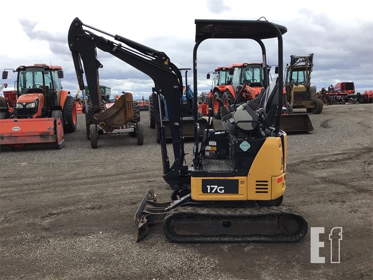 2016-deere-17g-image-2