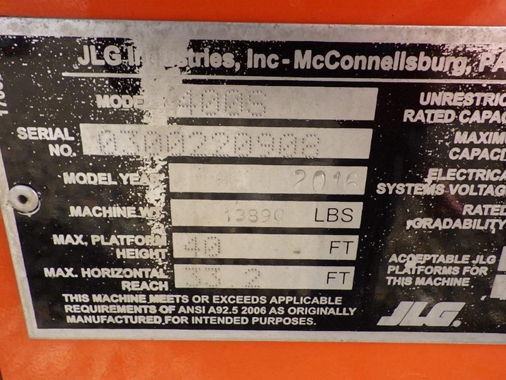 2016-jlg-400s-image-32