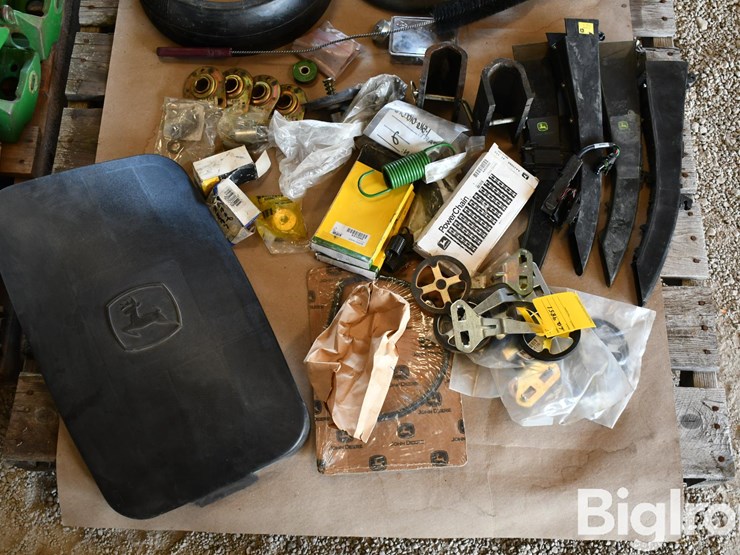 pallets-of-1770-planting-parts-image-16