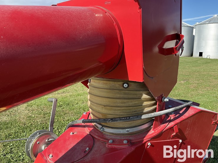 2019-westfield-mkx-100-73-auger-image-15