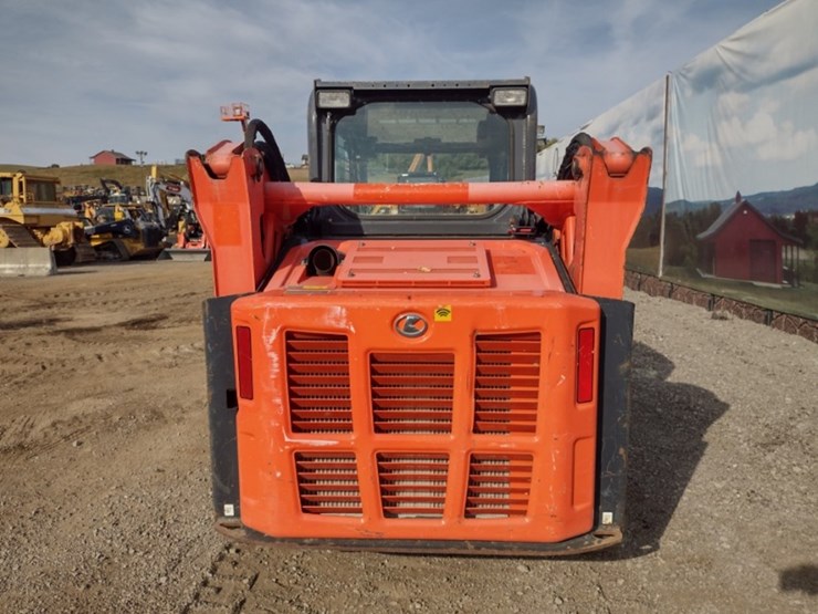 kubota-svl65-image-4