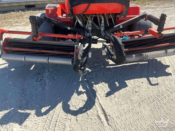 2017-jacobsen-3551-hours-image-11