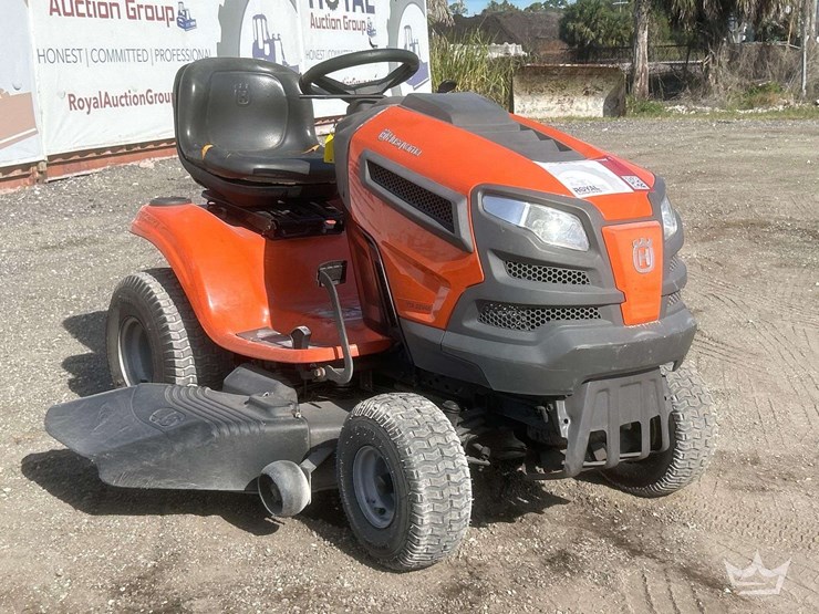 husqvarna-46in-riding-mower-image-2