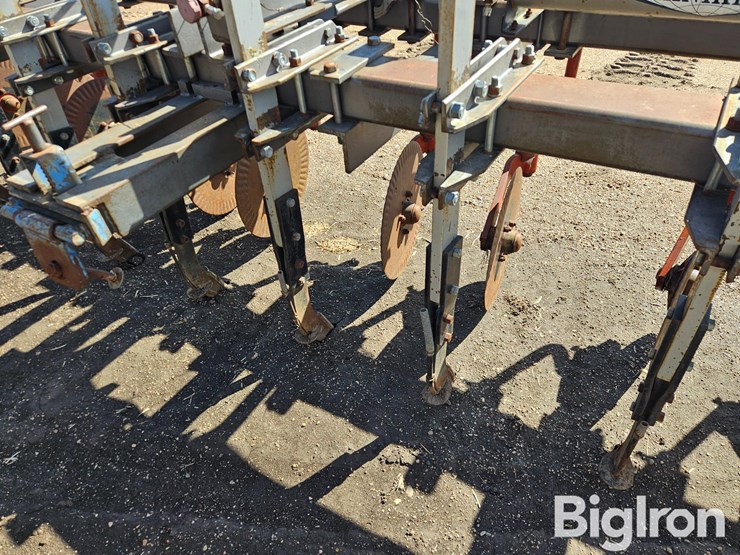 12r18-3-pt.-anhydrous-applicator-image-14