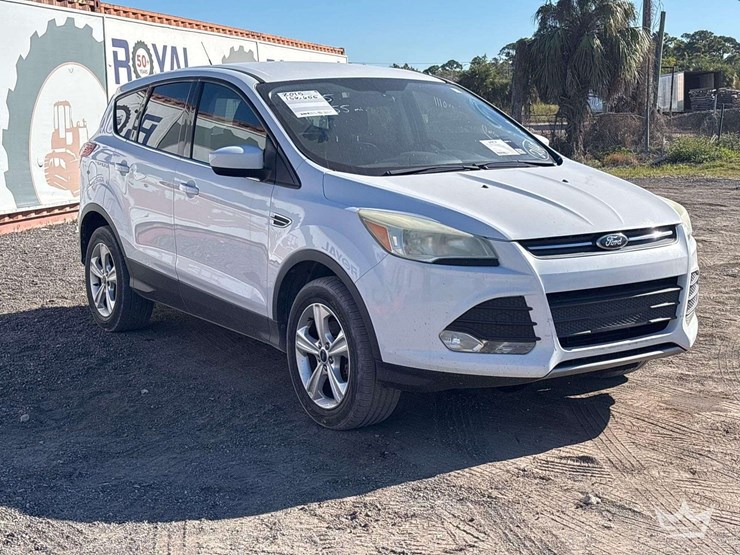 2015-ford-escape-image-2