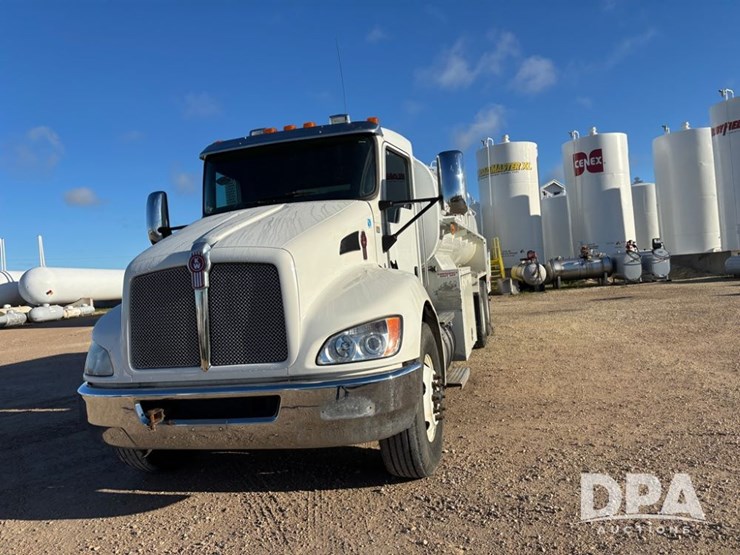 2013-unit-70-image-24