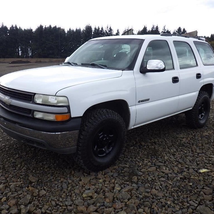 2002 CHEVROLET TAHOE