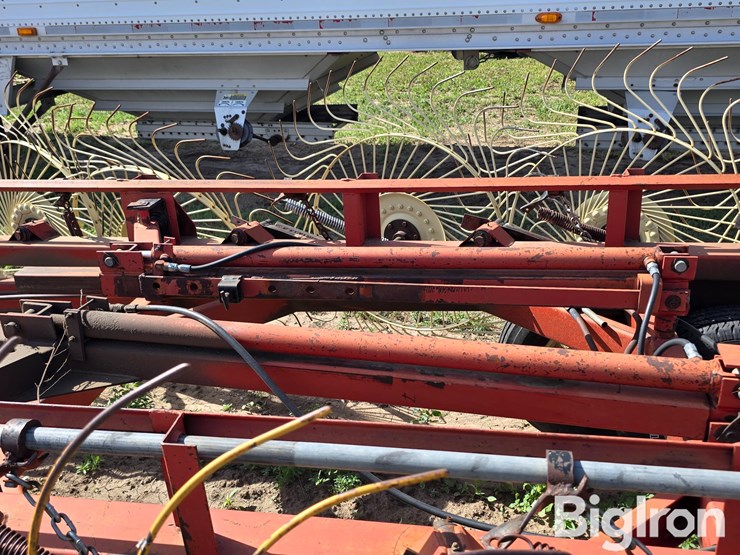 h&s-bi-fold-rake-image-15