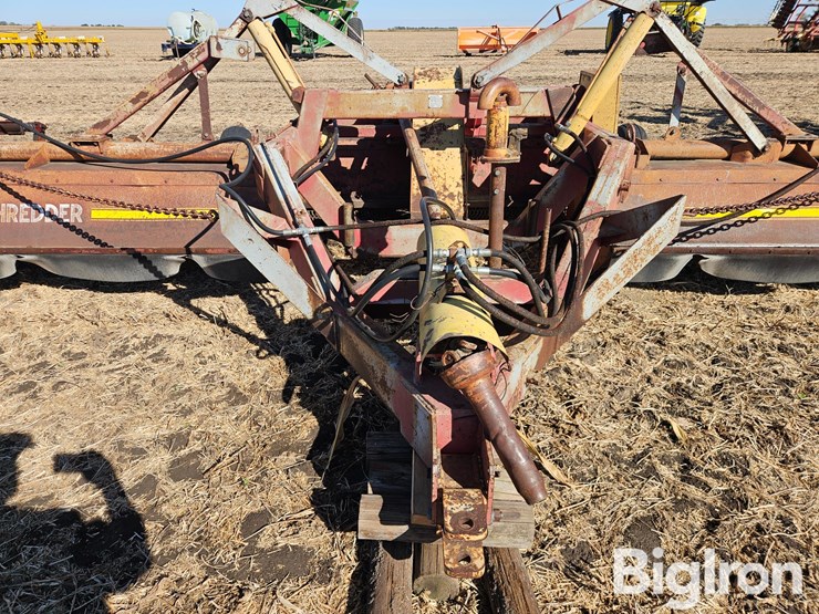 m-c-30sfp-30'-hydraulic-fold-flail-shredder-image-9