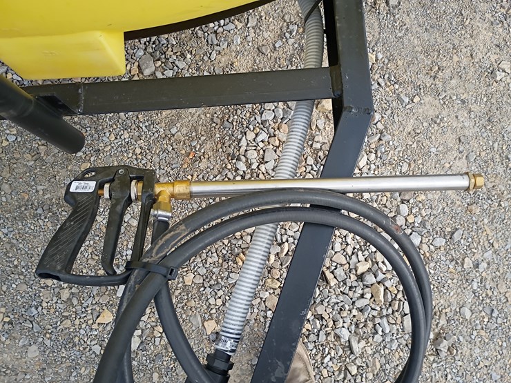 #22869-•-300-gallon-sprayer-image-14