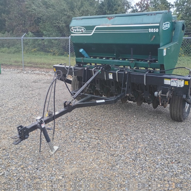 #21710 • Sukup No Till Drill