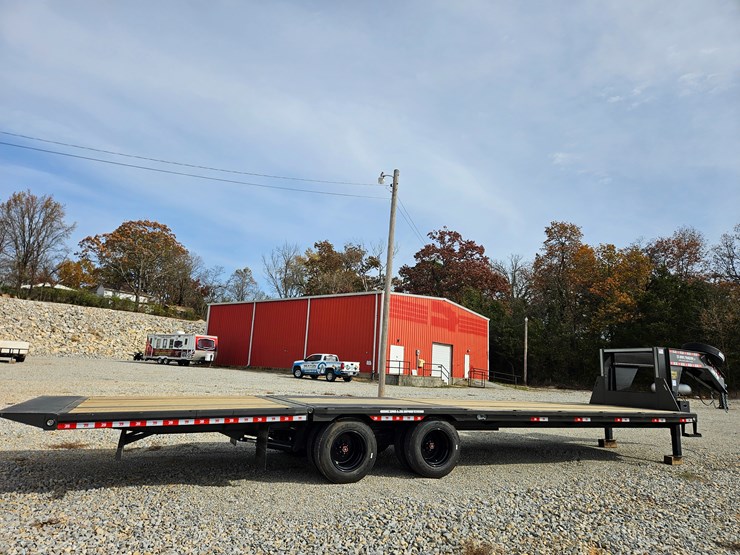 #22762-•-2025-ez-haul-32'-flatbed-trailer-image-8