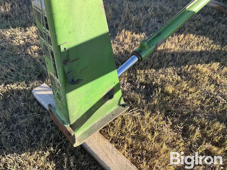 john-deere-158-image-14