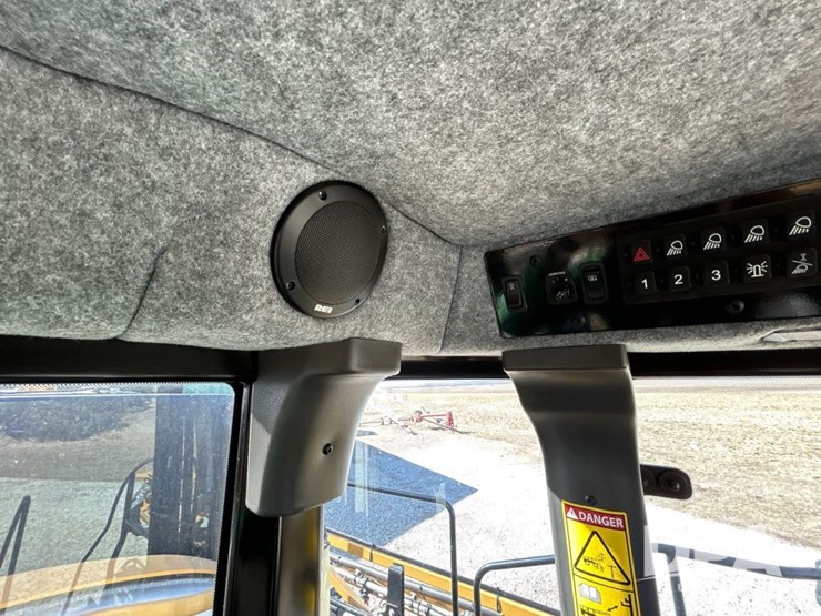 2016-ag-chem-rg1100b-image-100