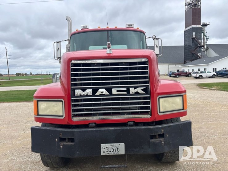 2000-mack-truck-(dr12562-unit-a59)-image-4