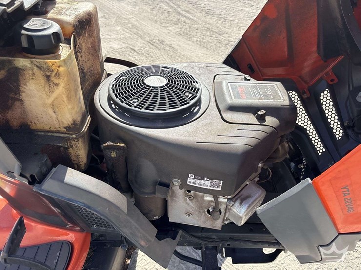 husqvarna-46in-riding-mower-image-7