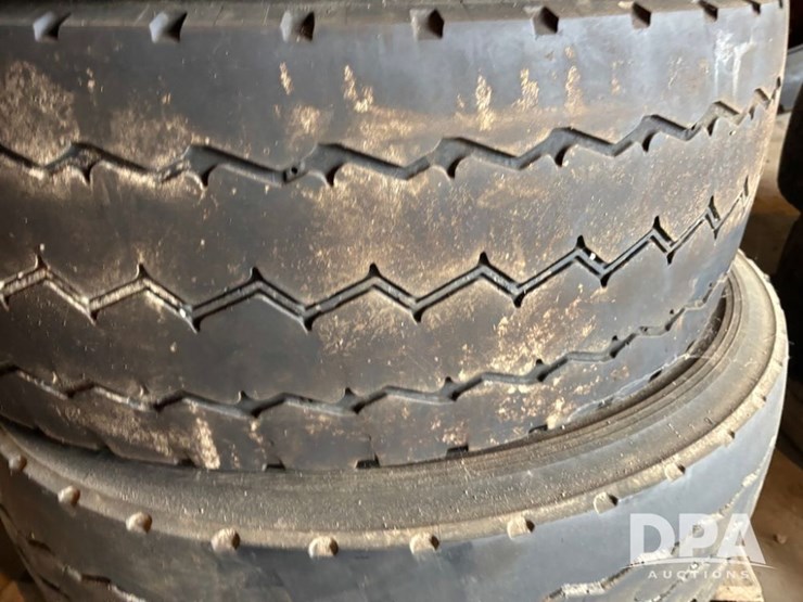 truck-tires-(dr12576)-image-10