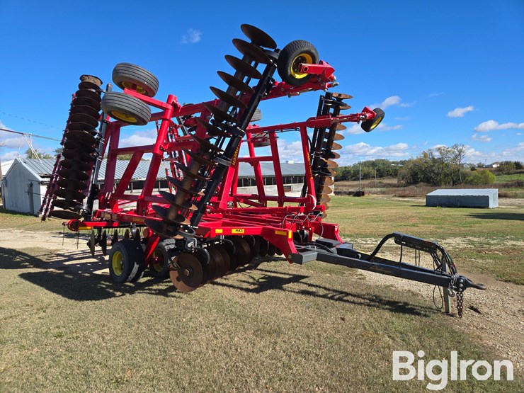 2016-sunflower-1436-33-image-3